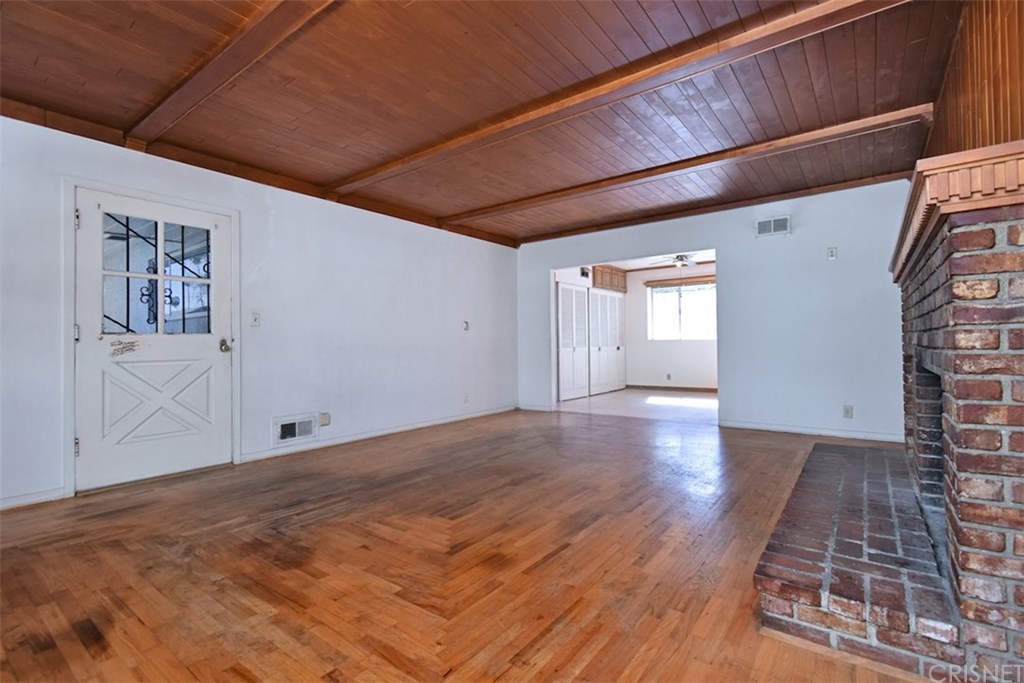 16411 Halldale Avenue Gardena, CA 90247 - Photo 7 of 35