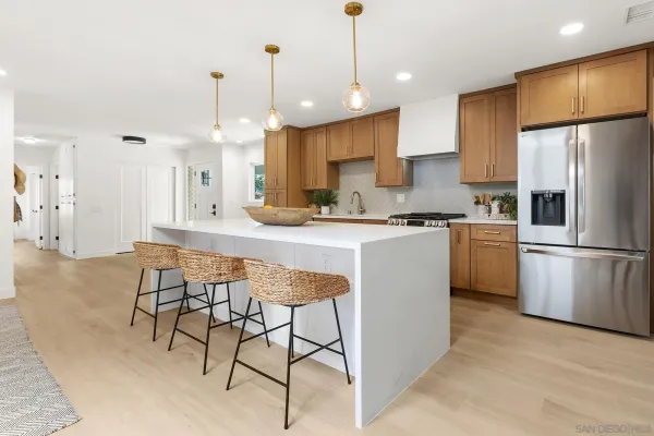 $1,099,999 | 11911 Lomica Drive, San Diego, CA 92128