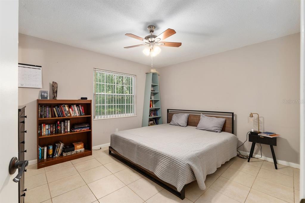 5611 Northwest 29th Terrace Gainesville, FL 32653 - Photo 16 of 33
