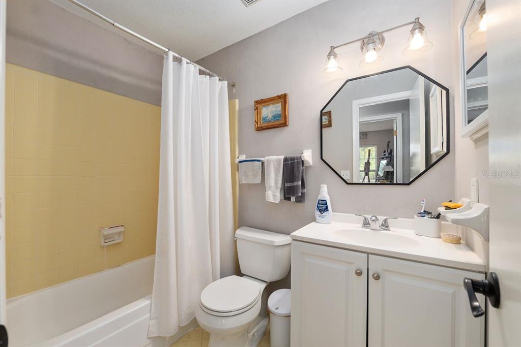 5611 Northwest 29th Terrace Gainesville, FL 32653 - Photo 22 of 33