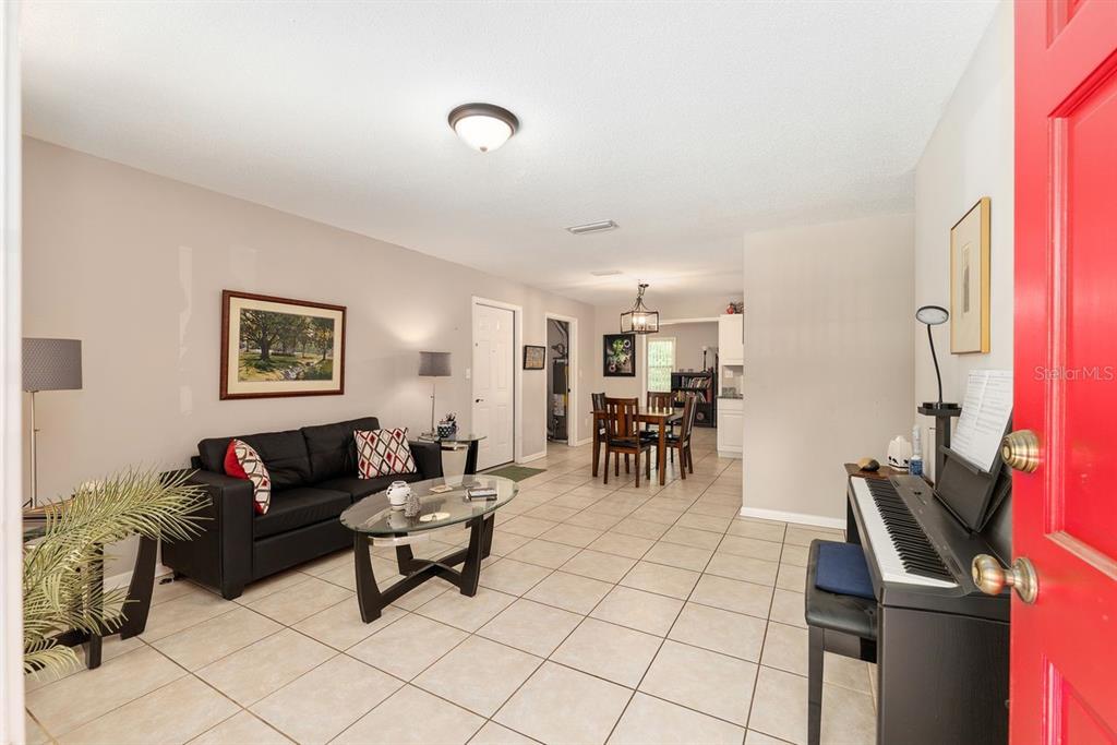 5611 Northwest 29th Terrace Gainesville, FL 32653 - Photo 6 of 33