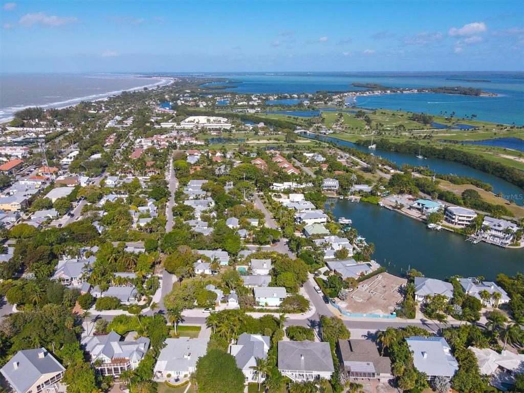 261 Lee Avenue Boca Grande, FL 33921 - Photo 44 of 48 view of city and ocean