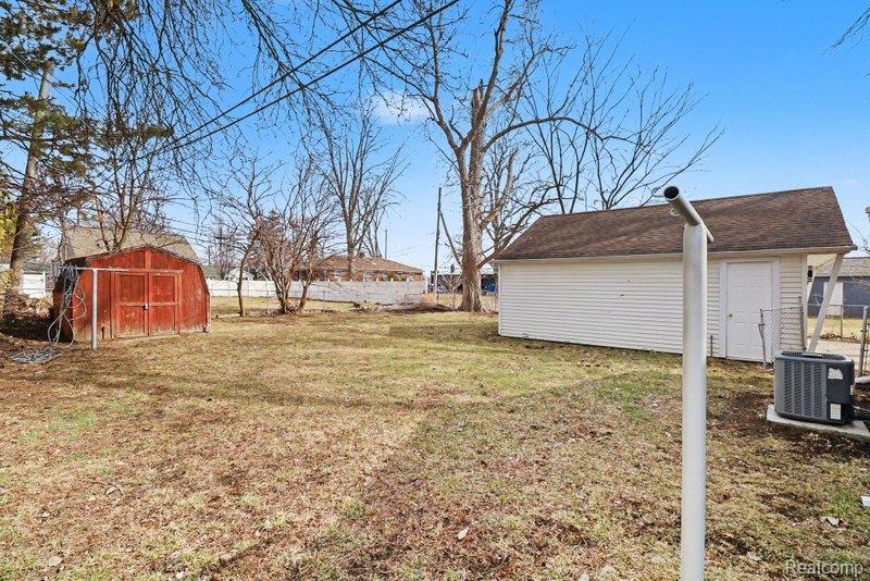 3329 Filbert Street Wayne, MI 48184 - Photo 24 of 24