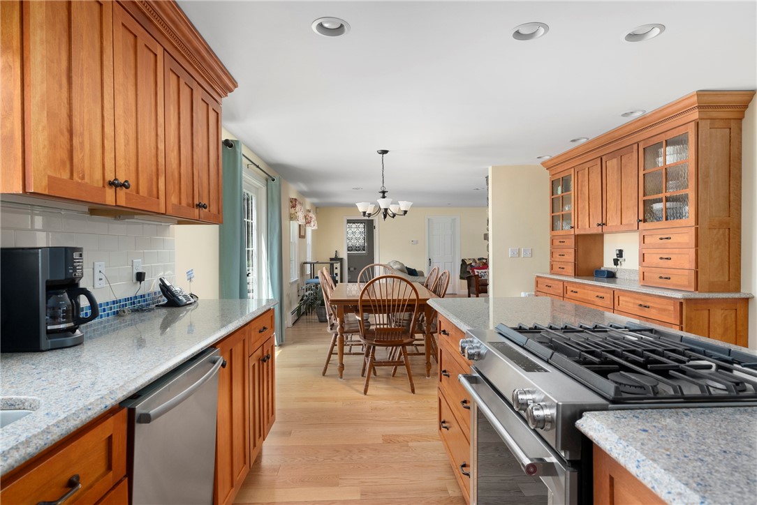 27 Paine Road Cumberland, RI 02864 - Photo 12 of 50 Gallery Image 12