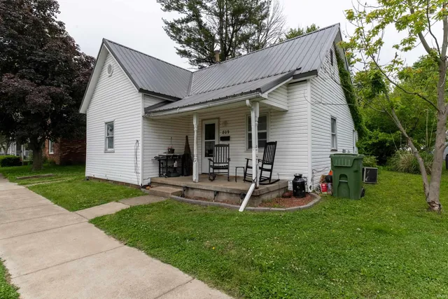 $69,900 | 809 North Court Street, Sullivan, IN 47882