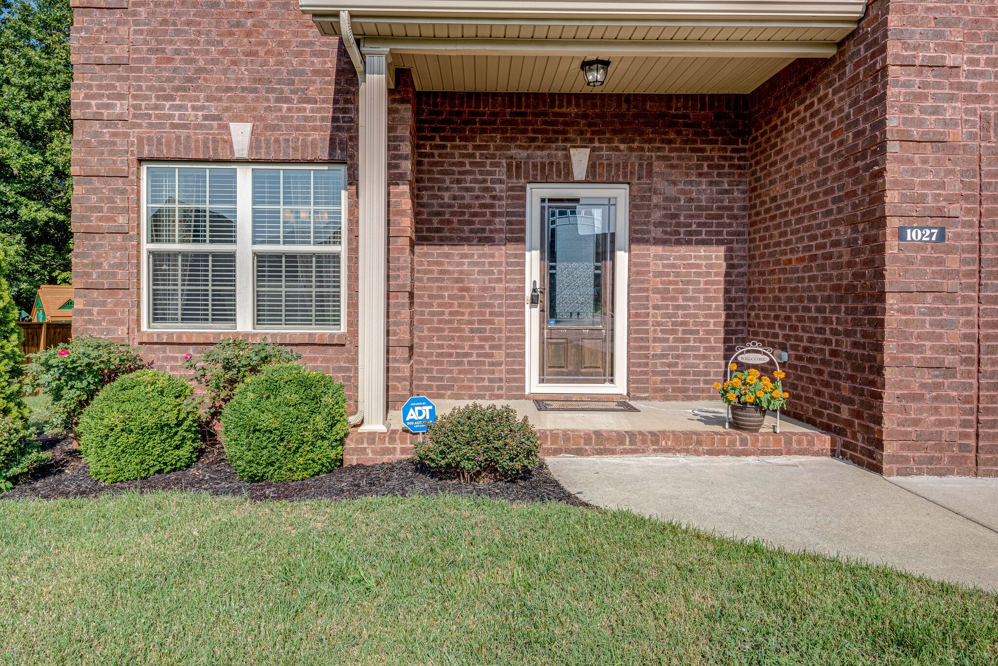 1027 Grace Road Ashland City, TN 37015 - Photo 4 of 37 Gallery Image 4