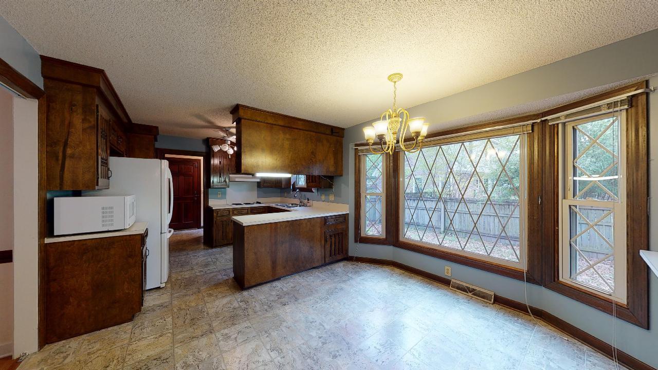 215 Sweetbriar Road Summerville, SC 29485 - Photo 12 of 46 215-Sweet-Briar-04012020_215506
