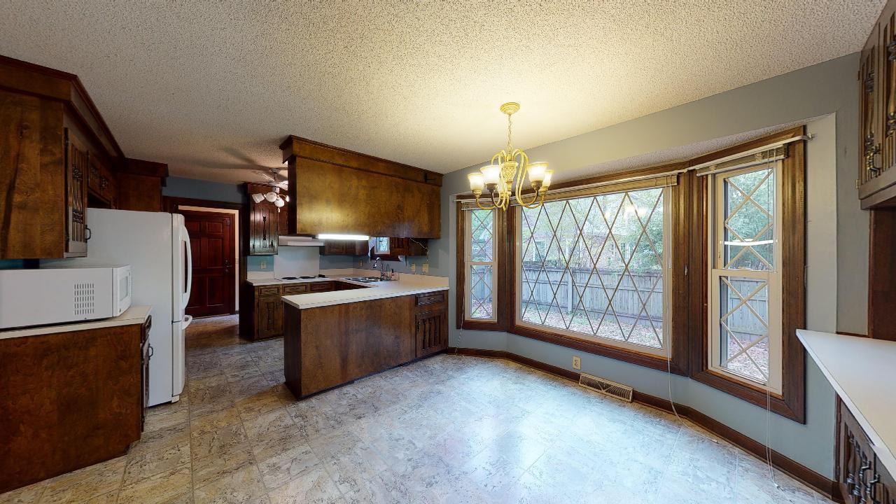 215 Sweetbriar Road Summerville, SC 29485 - Photo 14 of 46 215-Sweet-Briar-04012020_215548