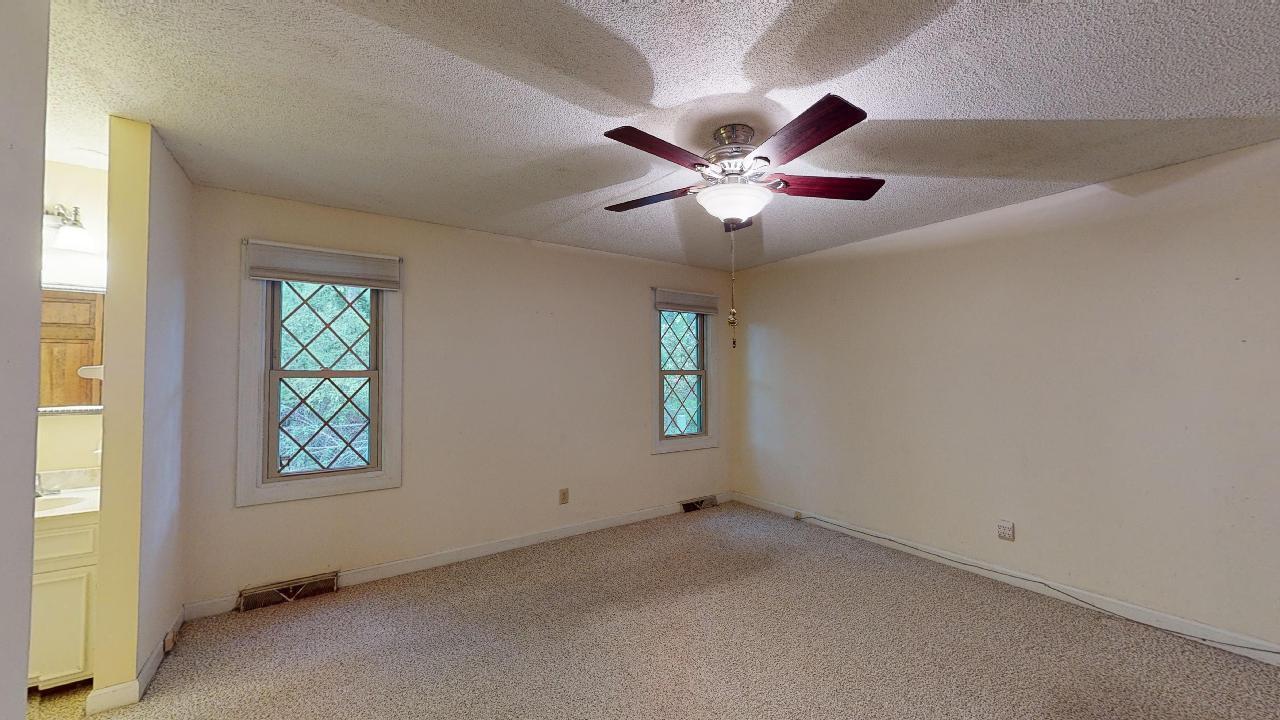 215 Sweetbriar Road Summerville, SC 29485 - Photo 21 of 46 215-Sweet-Briar-04012020_222208