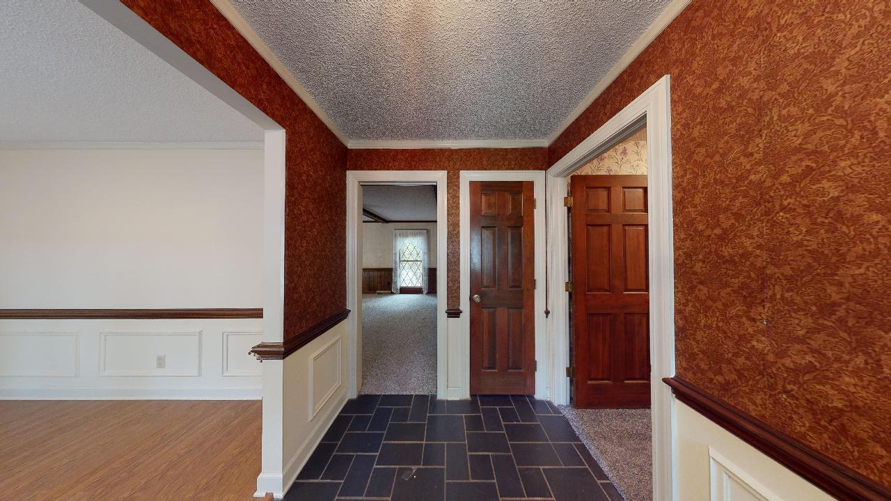 215 Sweetbriar Road Summerville, SC 29485 - Photo 4 of 46 215-Sweet-Briar-04012020_221440