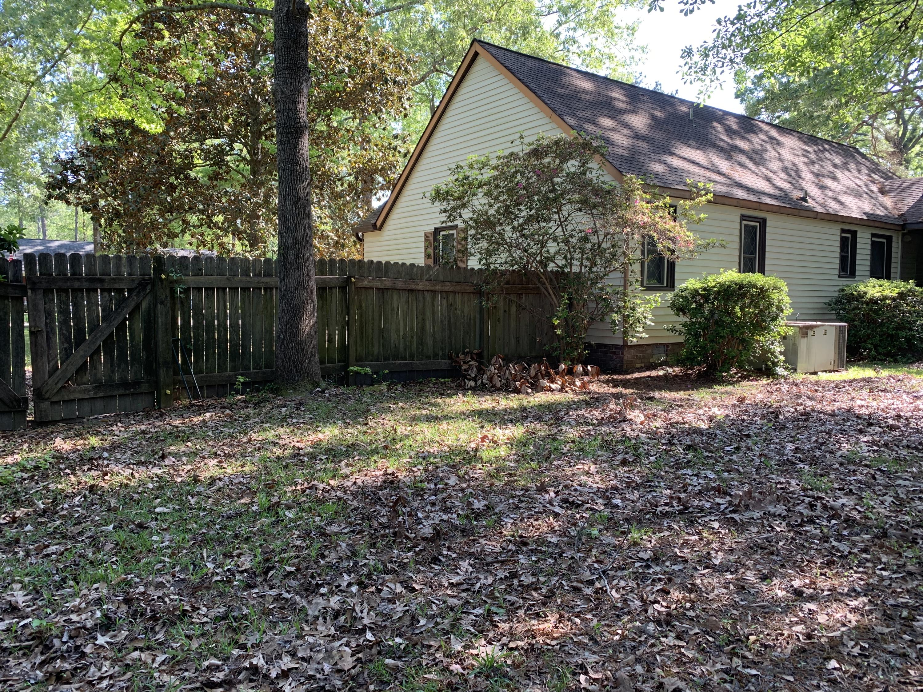 215 Sweetbriar Road Summerville, SC 29485 - Photo 41 of 46 IMG-0576