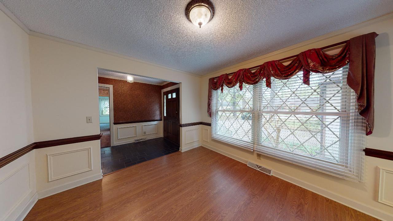 215 Sweetbriar Road Summerville, SC 29485 - Photo 8 of 46 215-Sweet-Briar-04012020_223023