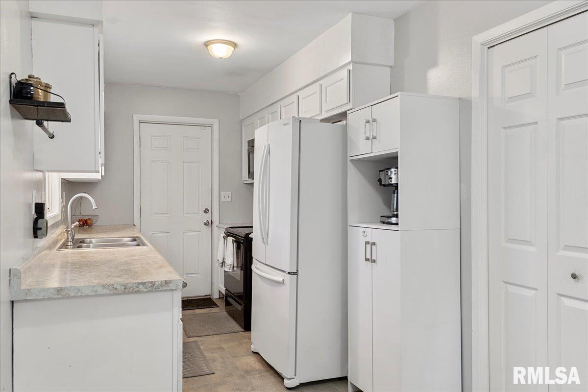 4417 Trevi Drive Springfield, IL 62703 - Photo 13 of 33 Gallery Image 13
