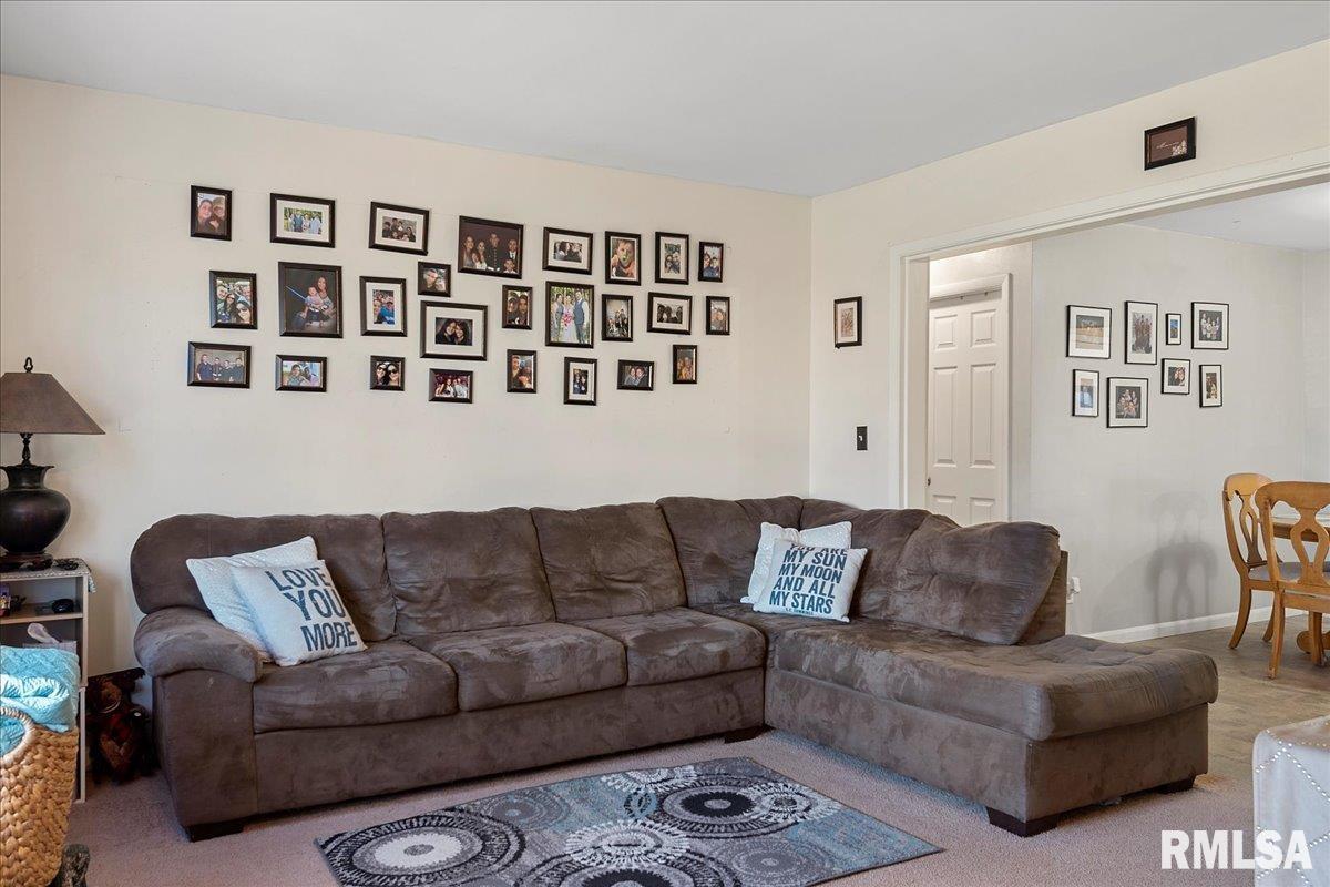 4417 Trevi Drive Springfield, IL 62703 - Photo 4 of 33 Gallery Image 4