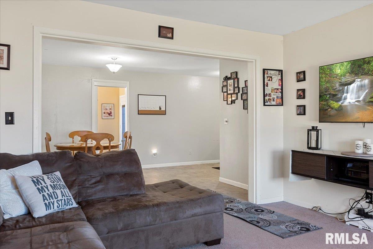 4417 Trevi Drive Springfield, IL 62703 - Photo 5 of 33 Gallery Image 5