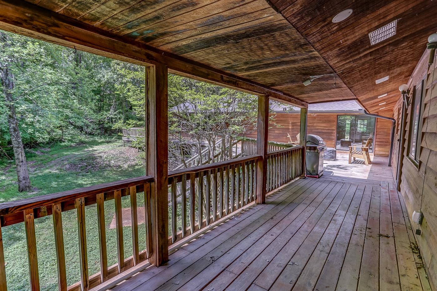 470 Metro Road Eads, TN 38028 - Photo 28 of 40 a view of a balcony with wooden floor