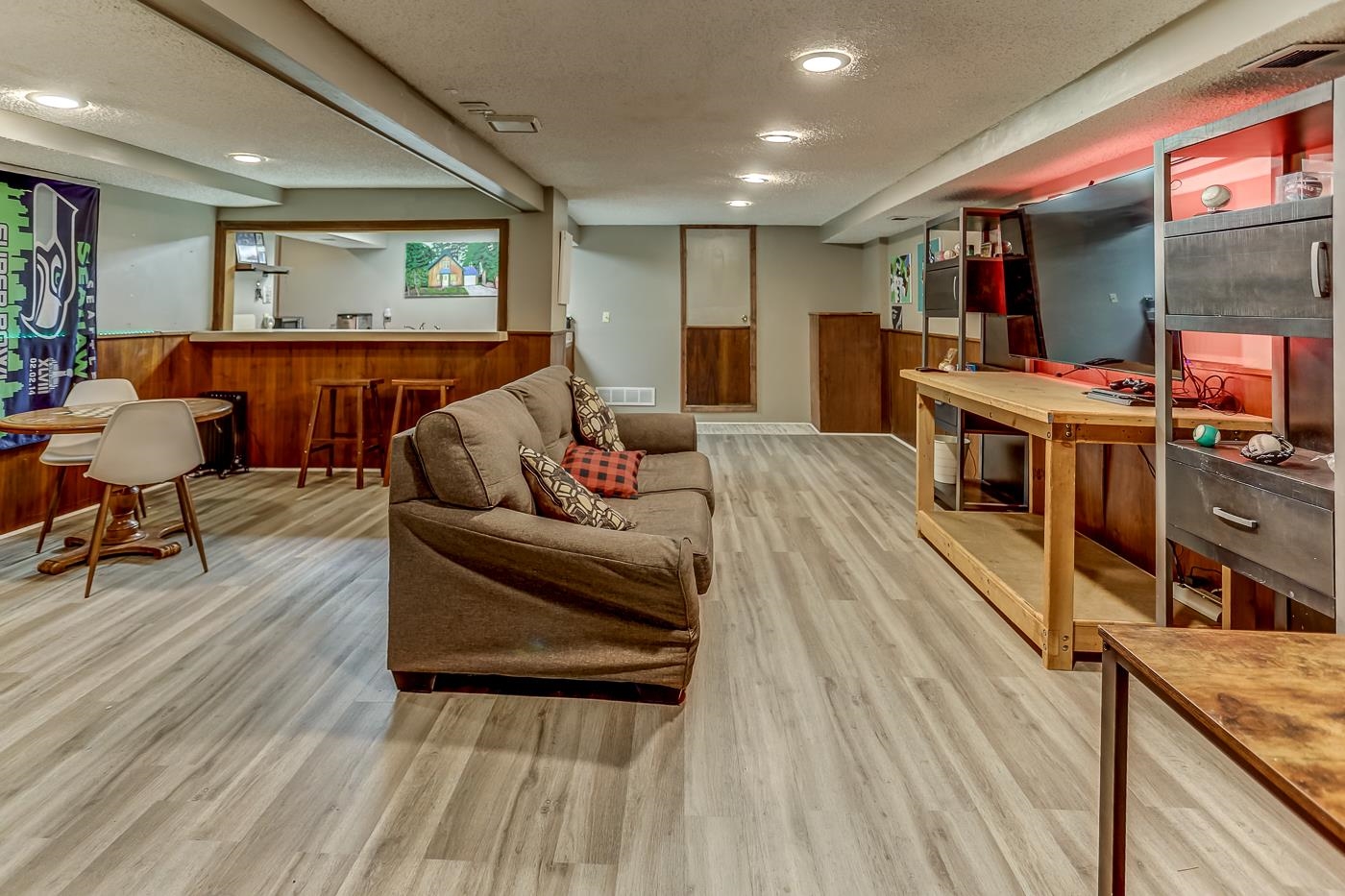 470 Metro Road Eads, TN 38028 - Photo 31 of 40 a living room with furniture and a flat screen tv