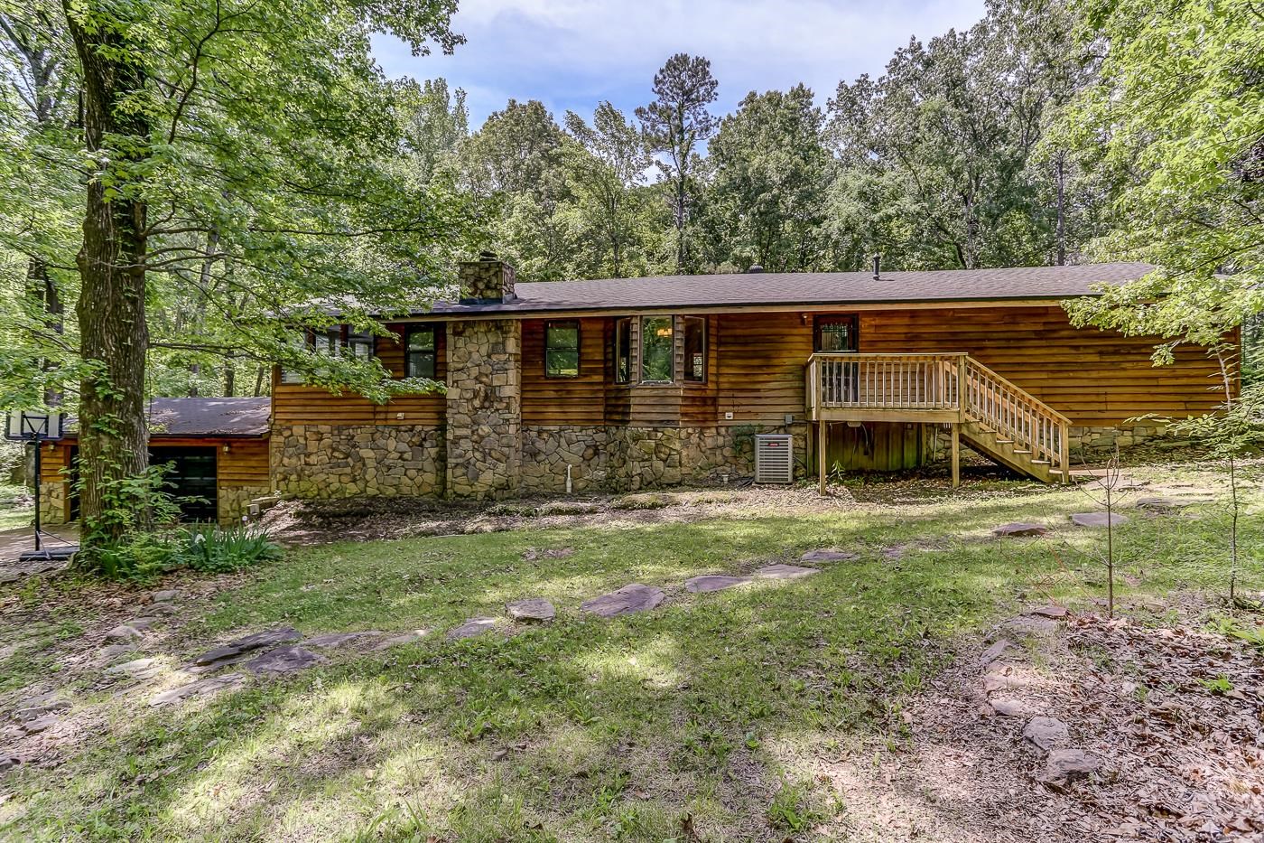 470 Metro Road Eads, TN 38028 - Photo 37 of 40 a front view of a house with garden