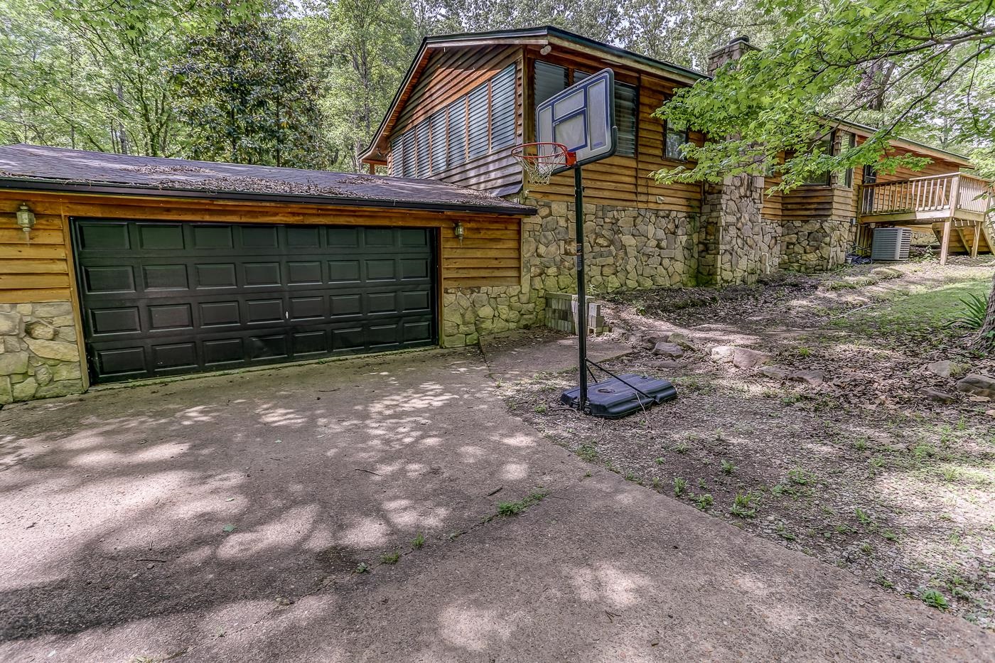 470 Metro Road Eads, TN 38028 - Photo 38 of 40 a front view of a house with a yard and garage