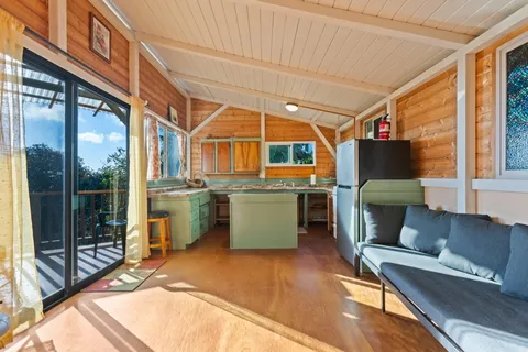 $1,300,000 | 73-4464 Kohanaiki Road, Kailua-Kona, HI 96740