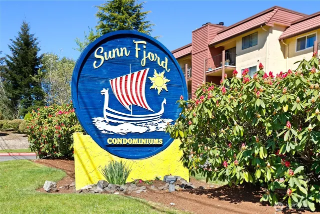 $260,000 | 1725 West Sunn Fjord Lane, Unit J205, Bremerton, WA 98312