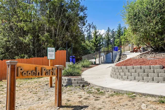 $260,000 | 1725 West Sunn Fjord Lane, Unit J205, Bremerton, WA 98312