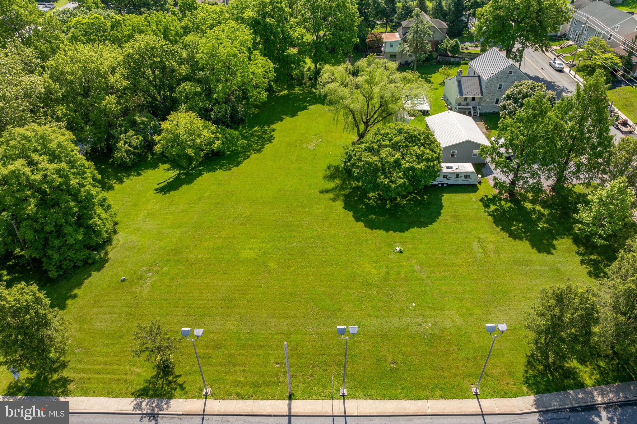 601 East Main Street Lititz, PA 17543 - Photo 10 of 18