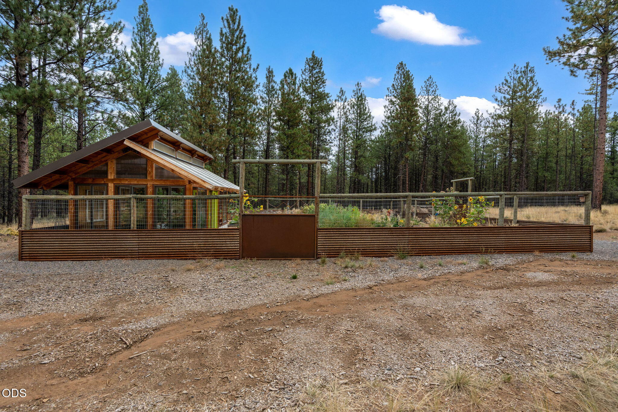 14857 Wildwing Road Sisters, OR 97759 - Photo 25 of 42 Gallery Image 25