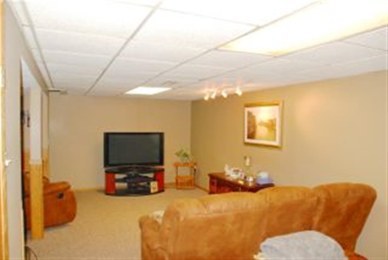 53865 Fir Road Granger, IN 46530 - Photo 21 of 30 Gallery Image 21