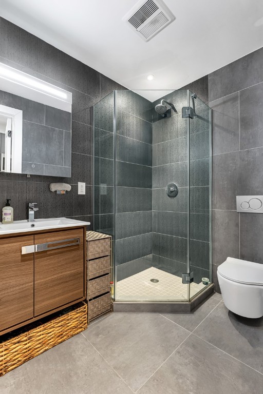 356 West 48th Street, Unit 2C Manhattan, NY 10036 - Photo 9 of 25 a bathroom with a sink and a shower