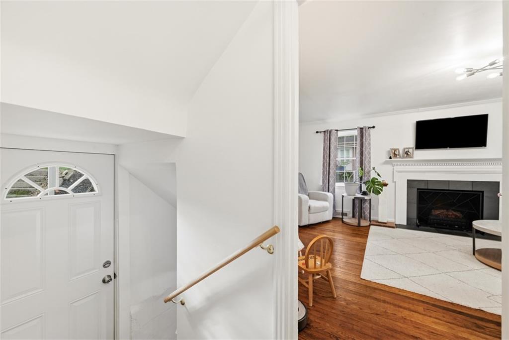 315 Woodside Road Pittsburgh, PA 15221 - Photo 16 of 46