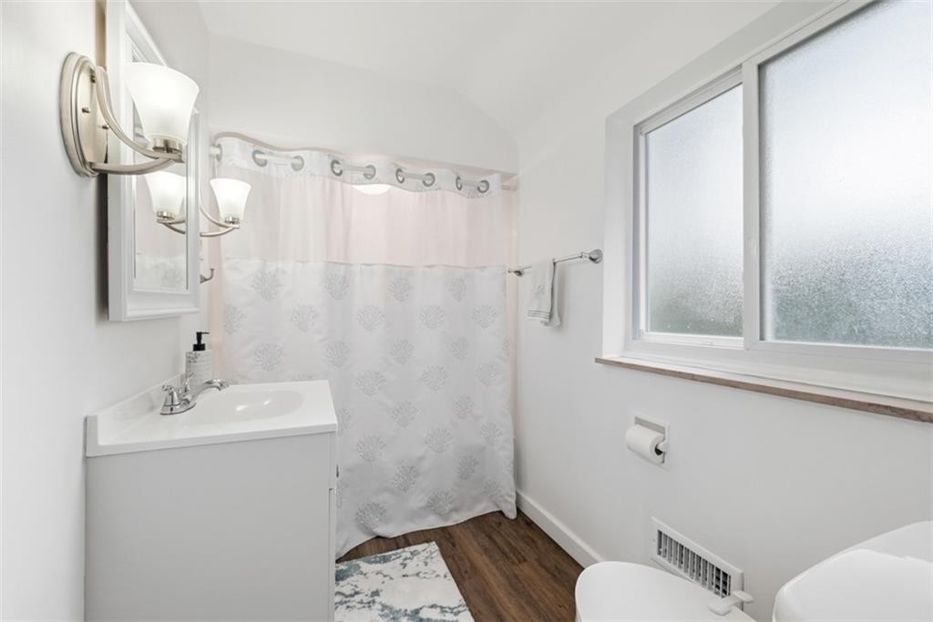 315 Woodside Road Pittsburgh, PA 15221 - Photo 18 of 46