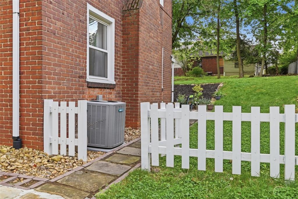 315 Woodside Road Pittsburgh, PA 15221 - Photo 35 of 46
