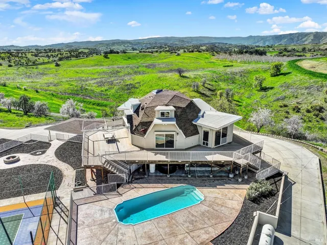 $1,830,000 | 8560 Holmes Lane, Winters, CA 95694