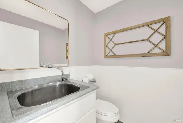 $1,830,000 | 8560 Holmes Lane, Winters, CA 95694