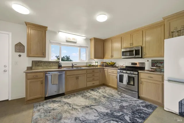 $1,830,000 | 8560 Holmes Lane, Winters, CA 95694