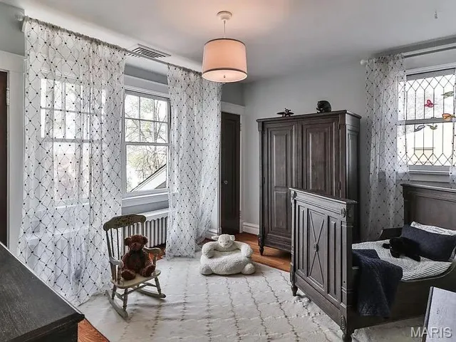 $4,750 | 7339 Teasdale Avenue, University City, MO 63130