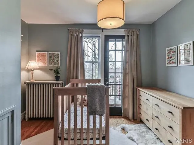 $4,750 | 7339 Teasdale Avenue, University City, MO 63130