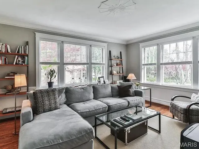 $4,750 | 7339 Teasdale Avenue, University City, MO 63130