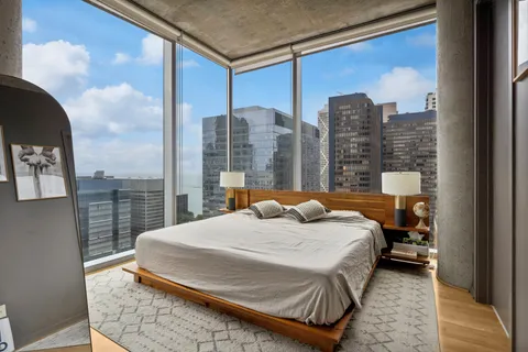 $739,900 | 600 North Fairbanks Court, Unit 2902, Chicago, IL 60611