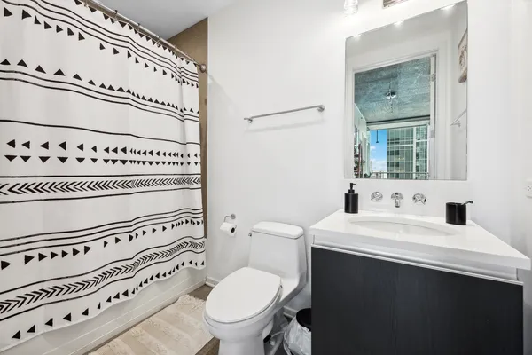 $739,900 | 600 North Fairbanks Court, Unit 2902, Chicago, IL 60611