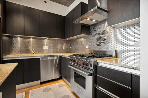 $739,900 | 600 North Fairbanks Court, Unit 2902, Chicago, IL 60611