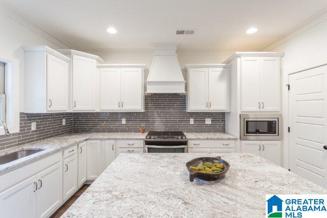 1035 Magnolia Run Birmingham, AL 35226 - Photo 2 of 37