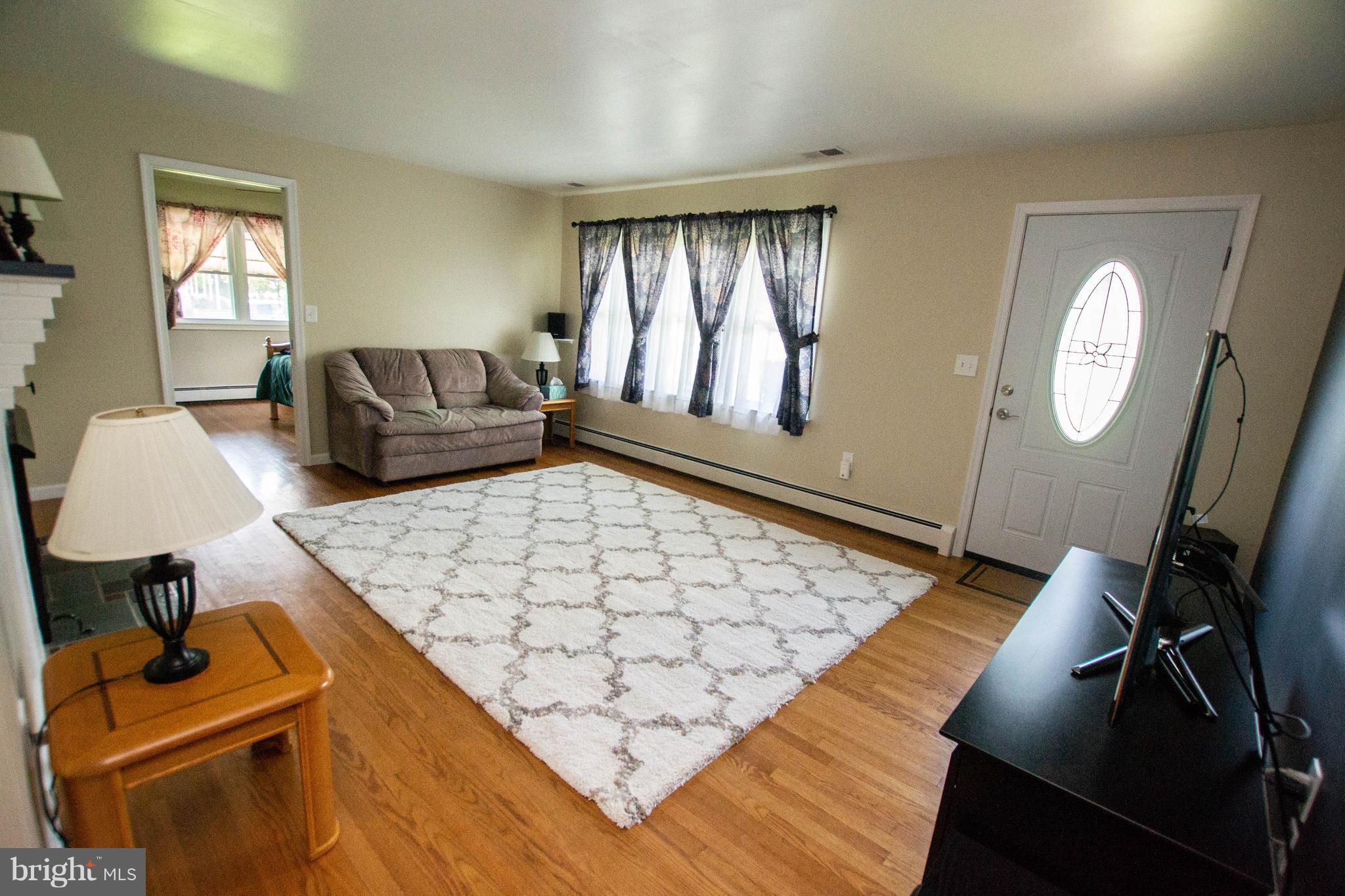 1609 Bollinger Road Westminster, MD 21157 - Photo 3 of 30 Living Room