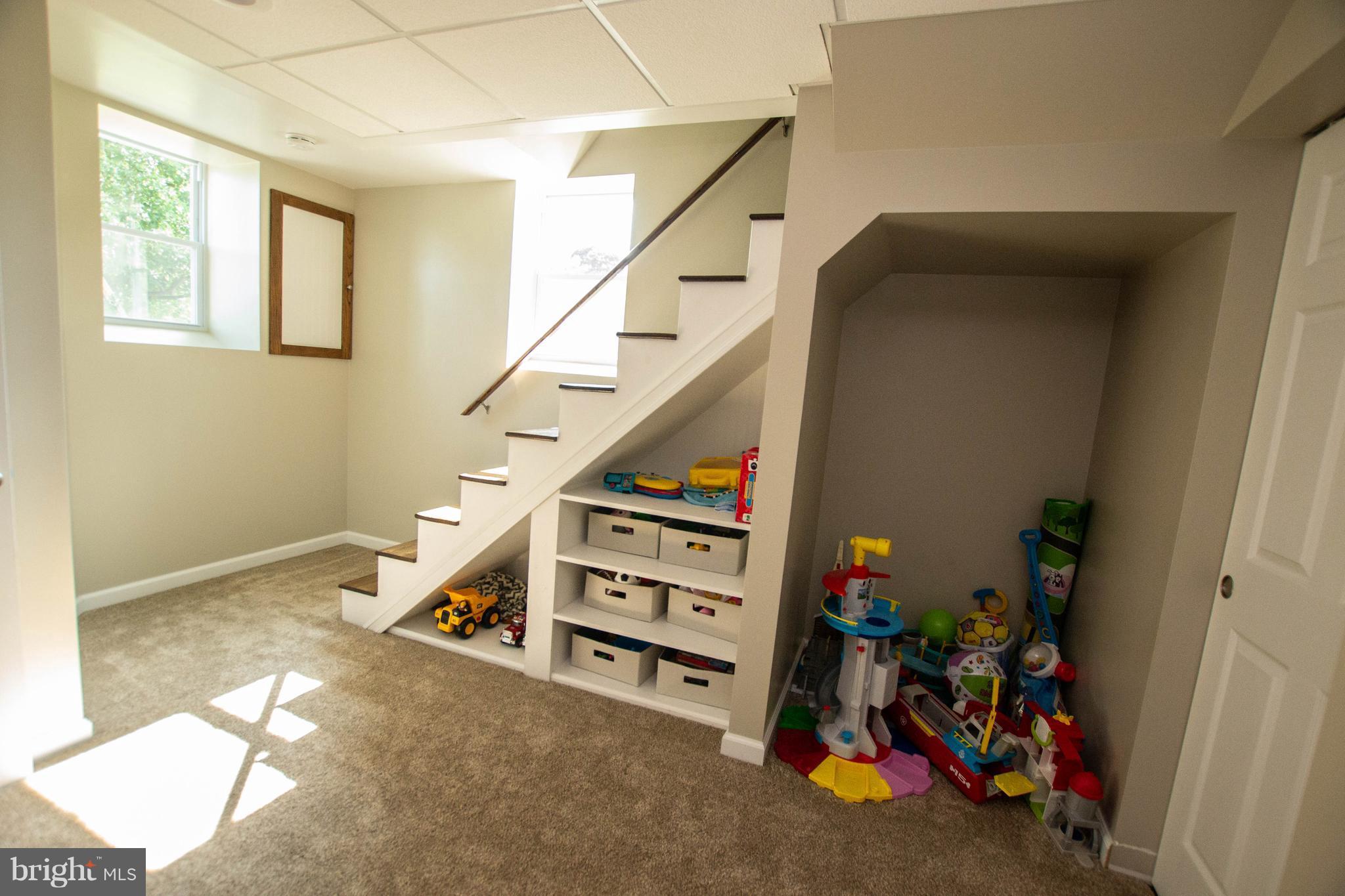 1609 Bollinger Road Westminster, MD 21157 - Photo 9 of 30 Family Room