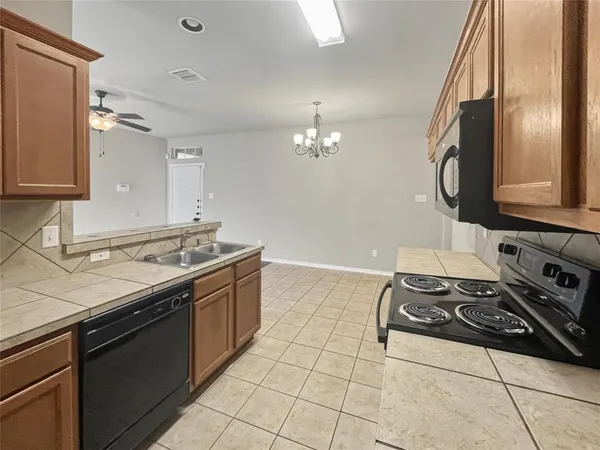 $1,945 | 1303 Piedmont Drive, Mansfield, TX 76063