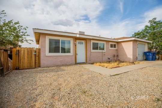 918 West Franklin Avenue Ridgecrest, CA 93555 - Photo 3 of 20 Gallery Image 3