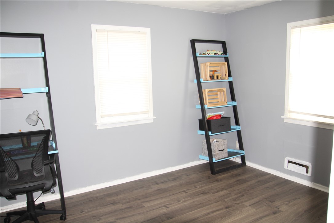 271 Leonard Road Greece, NY 14616 - Photo 7 of 24