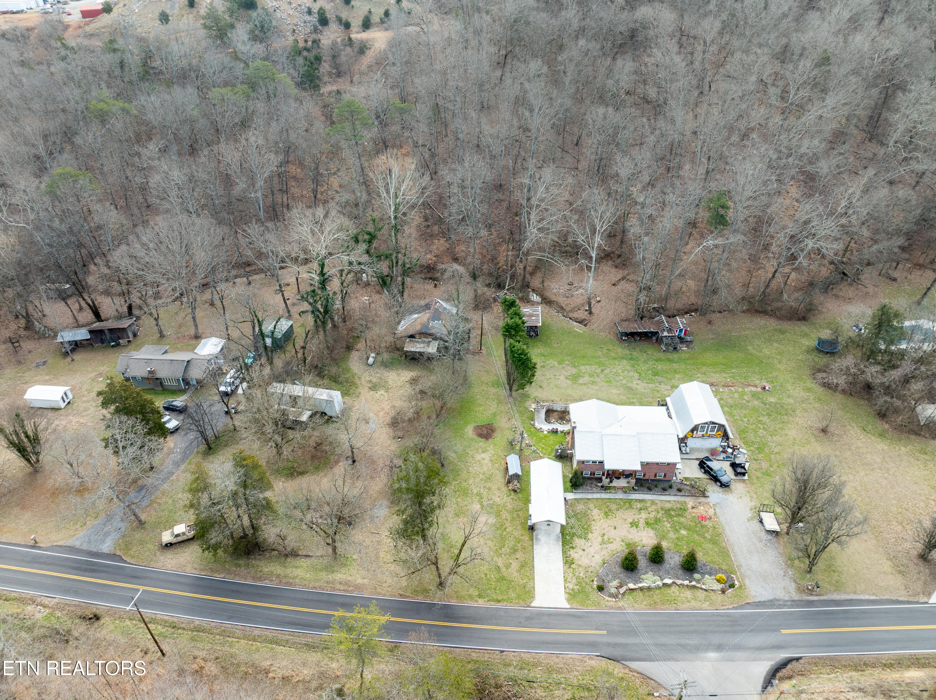 1747 East Old Topside Road Louisville, TN 37777 - Photo 9 of 22 DJI_0286-HDR
