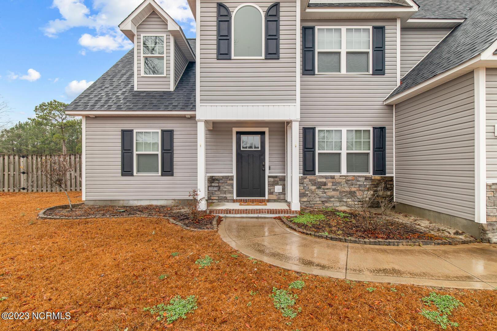 431 McCall Drive Jacksonville, NC 28540 - Photo 4 of 27 4